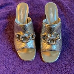 NWOB Karl Lagerfeld Gold Snakeprint Embellished Slide Sandals sz 9 M